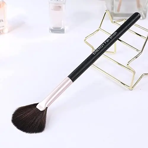Produktbild: ENERGY Fächer-Highlighter-Pinsel