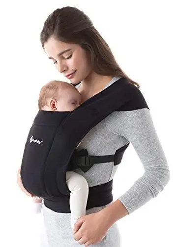 Produktbild: Ergobaby Babytrage für Neugeborene ab Geburt Extra Weich, Embrace Bauchtrage Baby-Tragetasche Ergonomisch (Pure Black)
