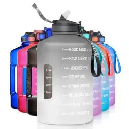 Produktbild: ETDW 3,78 Liter Trinkflasche mit Strohhalm und Zeitmarkierung, 3,78L Sport Trinkflasche mit Griff, BPA-frei, auslaufsicher, großer Wasserbehälter für Fitness, Fitnessstudio, Yoga und Outdoor