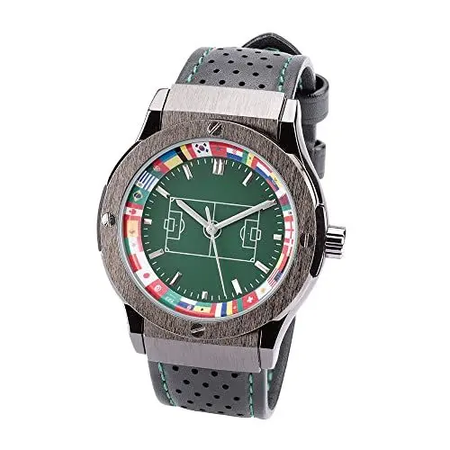 Produktbild: EUROtops Fan-Armbanduhr - Fußball-Uhr mit Nieten, Fußballfeld, Fahnen/Flaggen, Analog, Rallye-Halbleder-Armband, Edelstahl,Schwarz, Grün