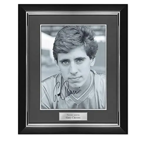 Produktbild: Exclusive Memorabilia Gary Chivers signierte Chelsea-Foto. Deluxe-Rahmen