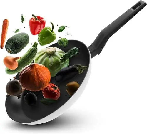 Produktbild: Fackelmann Bratpfanne Balance 24 cm, Antihaft-Pfanne aus 90% recyceltem Aluminium mit ergonomischem Kunststoff-Griff, Induktionspfanne zum Kochen & Anbraten