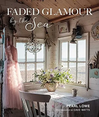 Produktbild: Faded Glamour by the Sea