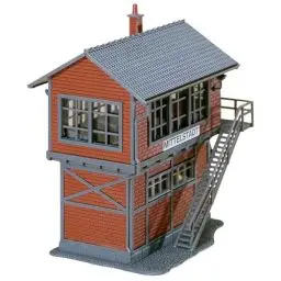 Produktbild: FALLER Stellwerk Mittelstadt Modellbausatz mit 364 Einzelteilen 83 x 62 x 101 mm I Modelleisenbahn Zubehör H0 Gebäude I Modelleisenbahn H0 Stellwerk, Divers, Braun, Grau