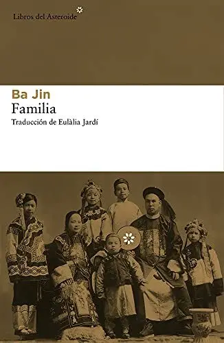 Produktbild: Familia (Libros del Asteroide, Band 130)