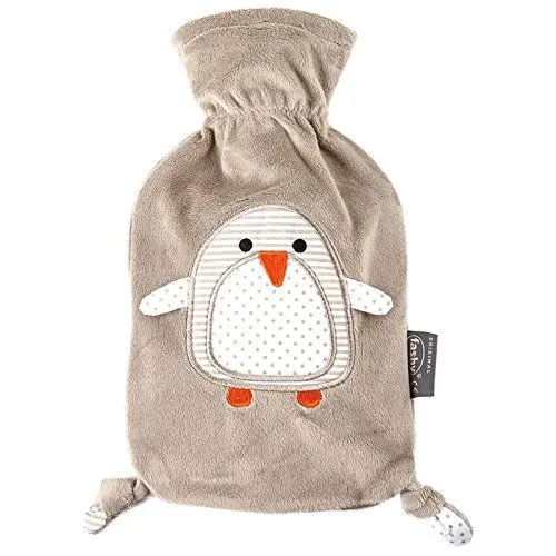 Produktbild: Fashy „Pia“ 35720.4 Wärmflasche / Kinderwärmflasche Pinguin ~ Thermoplast- Wärmeflasche mit kuschelweichem Flauschbezug aus 100% Polyester, robust und langlebig ~ 0,8 Liter