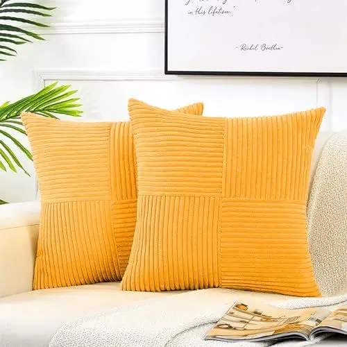 Produktbild: FDTERN 2er Set Gelb Kordsamt Kissenbezug 45x45CM Weich Moderne Dekorative Kissenbezüge Kissenhülle Dekokissenbezug Sofakissen Dekokissen Boho Herbst Deko für Sofa Schlafzimmer Wohnzimmer Balkon