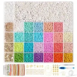 Produktbild: FEHCBIO 24 Farbe DIY Perlen für Armbänder 3mm Perlen Set,Perlen zum Auffädeln Kit, mit Golden Buchstaben A-Z Perlen Selber Machen Armbänder Charm Kit für DIY Armband Schmuckherstellung