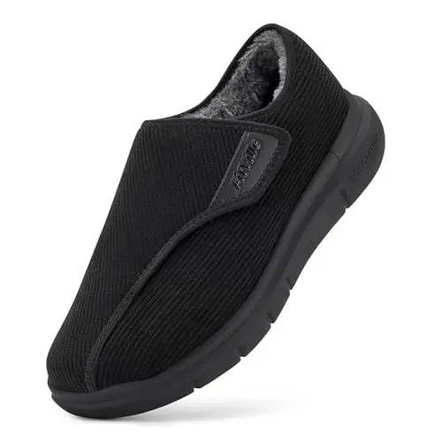 Produktbild: FitVille Weit Warme Hausschuhe Herren Plüsch Feste Slipper Schwarz 49 EU Weit