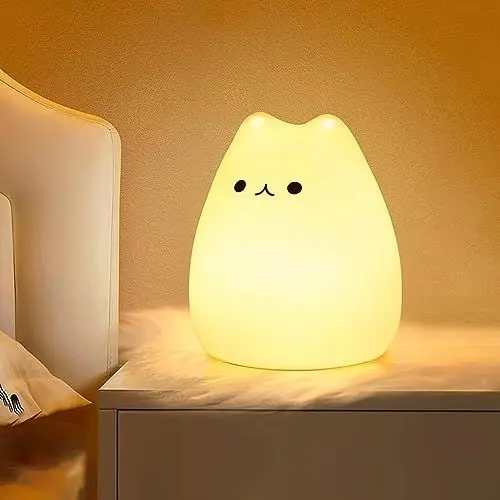 Produktbild: FOMYHEARD Katzen Nachtlicht Kinder, LED Baby Nachtlicht Dimmbar, Katzenlampe mit Timer und USB Aufladung, Nachtlicht für Baby-Kinderzimmerlampe, Kawaii Kinderzimmer Deko, Festliche Geschenke