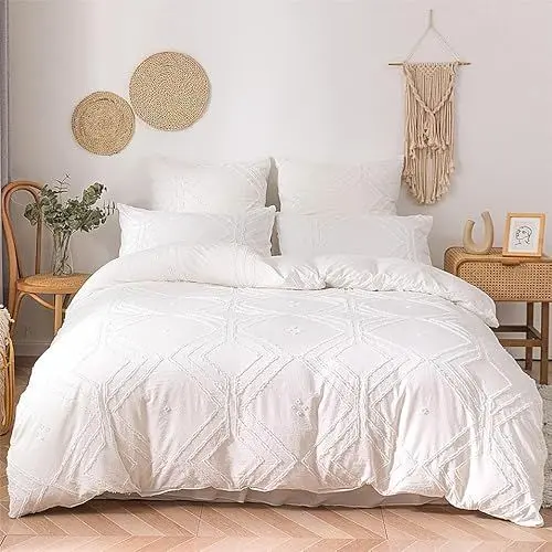 Produktbild: Freyamy Bettwäsche 135x200 cm 4 Teilig Weiß Getuftet Stickerei Bohemian Bettwäsche-Set Geometrische Boho Chic Modern Microfaser 2 Bettbezug mit Reißverschluss und 2 Kissenbezug 80x80cm…