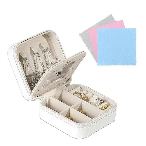 Produktbild: FuninCrea Schmuckkästchen mit Spiegel, 10*10*5cm Leder Reiseschmuck Aufbewahrungsbox mit 3pcs Silber Tuch für Ringe Ohrringe Halskette, Mini und tragbare Schmuckkästchen Organizer für Mädchen (Weiß)