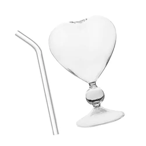 Produktbild: Garneck Set Mit Herzförmigen Cocktailgläsern Glatten Kanten Für Die Lippen Vielseitig Einsetzbar Für Zuhause Bars Und Bankette