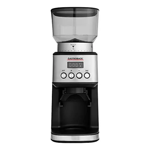 Produktbild: GASTROBACK #42643 Design Kaffeemühle Digital, 31 Mahlgradeinstellungen von fein bis grob 2 Automatik – Modi: Direktes Mahlen in den Siebträger oder in den Vorratsbehälter, Silber/Schwarz