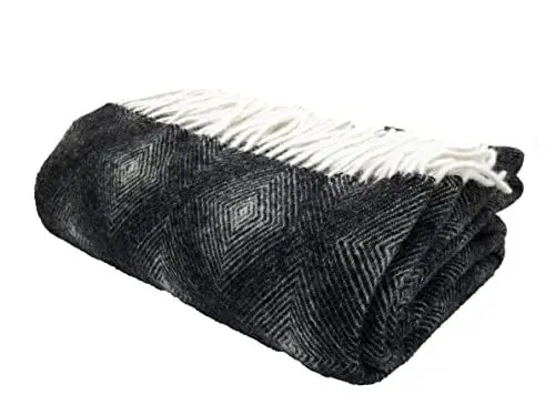Produktbild: GLAESER Wohndecke - fair de Luxe Wolle pur | Wolldecke aus 100% Wolle | Couchdecke/Sofadecke | Wohlfühlende und Anschmiegsame Kuscheldecke | (Peat)