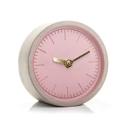 Produktbild: Good Design Works Concrete Clock Beton Uhr – Rosa, 13 x 13 x 6 cm