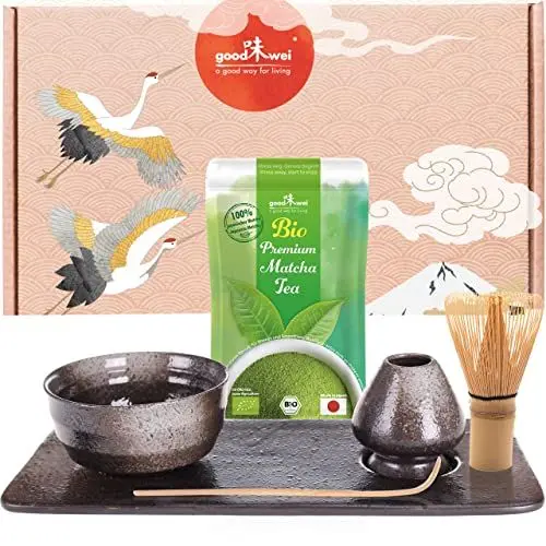 Produktbild: Goodwei Matcha Teezermonie-Set, 6-teilig mit Bio Matcha aus Japan, Schale, Besenhalter und Tee-Tablett im passenden Design, Keramik, 180 ml (Goma)