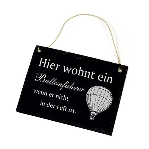 Produktbild: Heißluftballon Schild Schiefertafel graviert - Hier wohnt ein Ballonfahrer wenn er nicht in der Luft ist - Schiefer Türschild 22x16cm | Dekolando