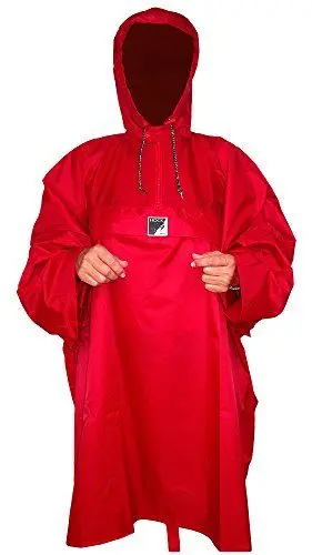 Produktbild: HOCK Wander Regenponcho 'Wetter AS Klima' mit langen Ärmeln - Der Atmungsaktive Outdoor Poncho für Damen und Herren - Regencape mit weitem Schnitt für's Wandern mit Rucksack - Rot Größe M
