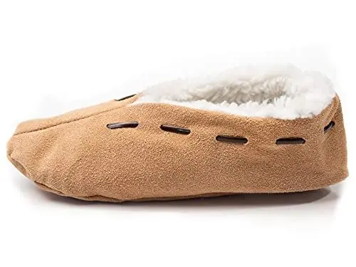 Produktbild: HomeOfSocks Leder Hausschuhe Herren und Damen | Obermaterial 100% Wildleder - Warme Mokassins Hüttenschuhe mit Fleece Innenfutter | Herren Puschen für Warme Füße Beige Gr. 39