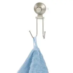 Produktbild: iDesign Wandhaken mit Saugnapf, doppelter Saugnapf Haken aus Metall mit Push-Lock System, ablösbarer Rasierer-, Waschlappen und Handtuchhalter ohne Bohren, mattsilberfarben