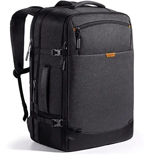 Produktbild: Inateck 38.5-46.2 L Reiserucksack erweiterbarer Herren Damen Handgepäck Flugzeug Rucksack, 15.6 Zoll Laptop Rucksack spritzwassergeschütztes Carry on Kabinenrucksack für Weekender