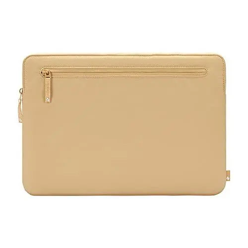 Produktbild: Incase Compact Bionic Sleeve Schutzhülle aus wiedergewonnenem Ozean-Plastik für Apple MacBook Pro 15