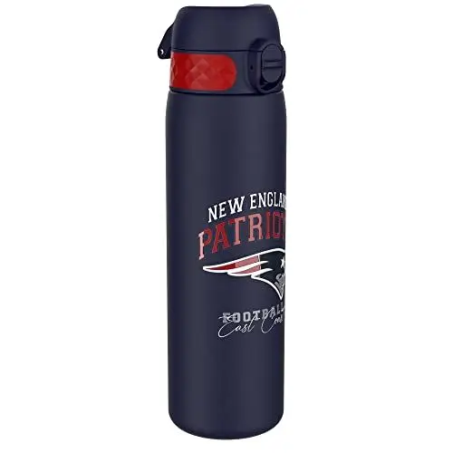 Produktbild: Ion8 Stahl-Trinkflasche, 600 ml, Auslaufsicher, Einhandöffnung, Sichere Verriegelung, Spülmaschinenfest, Klappdeckel, Tragegriff, Leicht zu Reinigen, Langlebig, NFL Patriots-Design