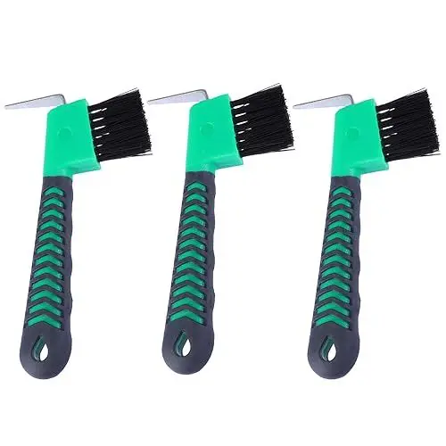 Produktbild: iplusmile Hufkratzer - Dreiteiliger Hufauskratzer mit Bürste und Schaber - Praktischer Hufauskratzer mit Ziegen Griff für die Pferdehufpflege (Zufällige Farbe)