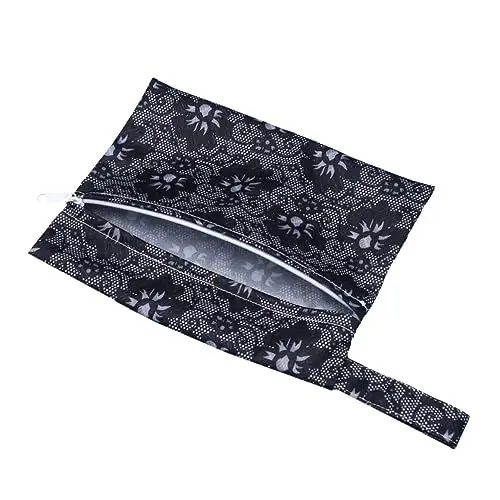 Produktbild: IWOWHERO Wasserdichte Wickeltasche Damenbinden-Beutel Reißverschluss schwarzes Muster 14 x 18 cm einfache Reinigung Outdoor-Walking unverzichtbar