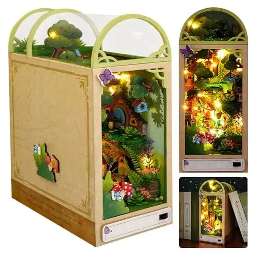 Produktbild: Book Nook Kit Buchstützen, 3D Miniature House, Book Nook Miniatur Puppenhaus Kit, Bücherregaleinsatz Kit mit LED Light, Puppenhaus Miniatur für Erwachsene Geschenk Weihnachten Dekor (Wald Wunderland)