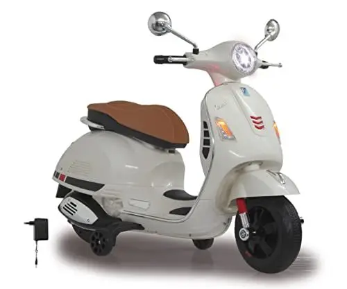Produktbild: JAMARA 460346 - Ride-on Vespa 12V - Leistungsstarker Antriebsmotor und Akku für lange Fahrzeit, SD-Karten Slot, AUX- und USB-Anschluss, Ultra-Grip Gummiring am Rad, Stützräder, LED-Scheinwerfer, weiß