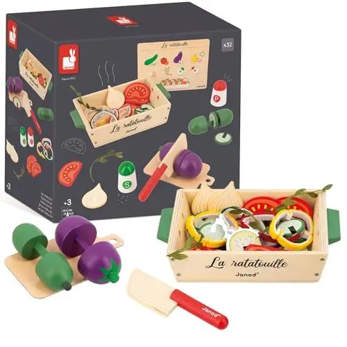 Produktbild: Janod Janod-Ratatouille-Spielset-32 Küchenzubehörteile-Rezept + Utensilien + Gemüse-Rollenspielzeug-Spielzeug aus FSC-Holz-Ab 3 Jahren, J06626, Mehrfarbig