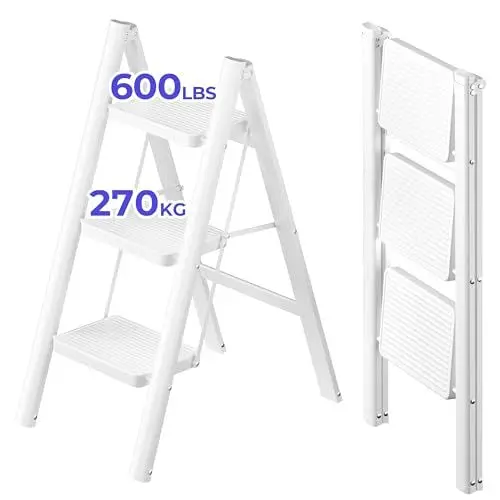 Produktbild: JOISCOPE Trittleiter, Leiter, Trittleiter 3 Stufen Klappbar,rutschfeste Gummimatten, Verbreiterten rutschfest Stufe, bis 270KG Belastbar, aus Stahl, Stufenleiter für Haushalt, Büro, Weiß