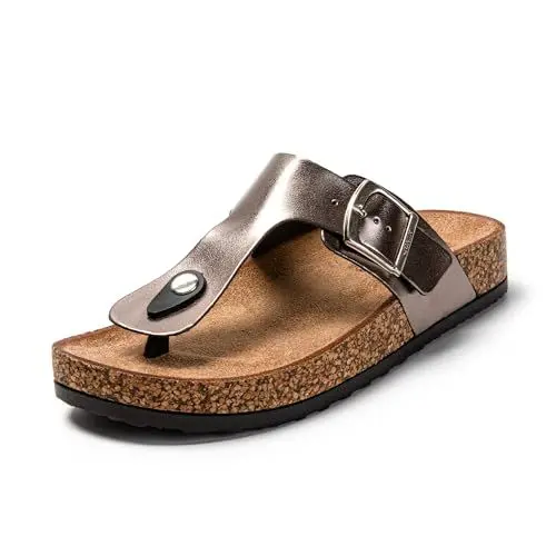 Produktbild: JOMIX Sommer Sandalen Damen Leder Zehentrenner Flip Flops Elegant Flache Strandschuhe Weiche Kork Fußbett (Silber Metallisch, 39 EU)