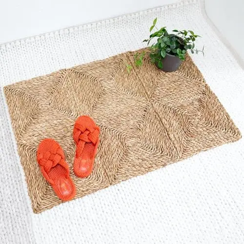 Produktbild: Josephina DAVAOO Teppich, 90x60cm Natur-Teppich aus Seegras, Läufer für Wohnzimmer, Balkon & Flur, Faltbarer Balkonteppich, Küchenteppich, Matte handgeflochten im Boho-Stil in Natur/Strohfarben