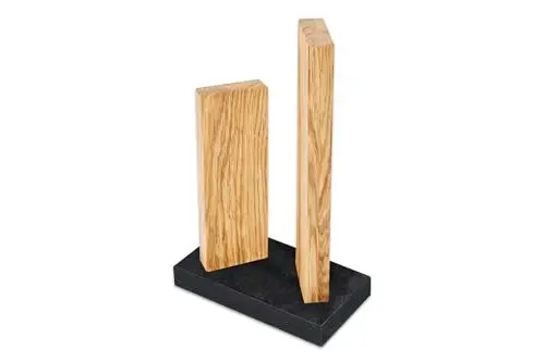 Produktbild: KAI magnetischer Messerblock klein Stonehenge aus Eiche mit Granitboden - Premium Holz - Platz für 4 Messer - Abmessung 18 x 10 x 28-30 cm
