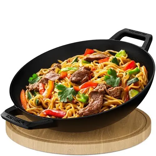 Produktbild: KAISERTAL® Gusseisen Wokpfanne Induktion | 32cm Ø Wokpfanne ohne Deckel | Wok mit Flachboden | Voreingebrannt & Backofengeeignet - inkl. Reinigungsbürste