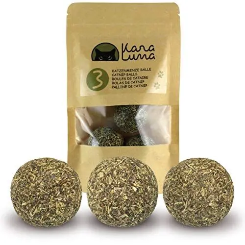 Produktbild: KaraLuna 3X Katzenminze Ball I Katzenminze Spielzeug aus 100% natürlicher Katzenminze getrocknet & gepresst I Katzenspielzeug Katzen Spielzeug Catnip Balls Katze Beschäftigung Fun Ball Katzen