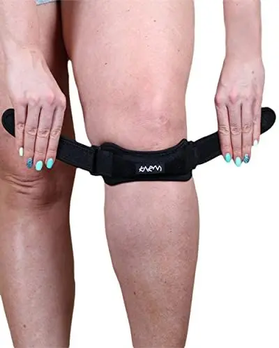 Produktbild: KARM Patella Kniebandage - Unterstützung des Knies, beim Sport, bei Meniskusriss und bei Entzündungen der Patella-Sehne. Leichte Alternative zu Knieschienen (Übergröße, EIN Band)