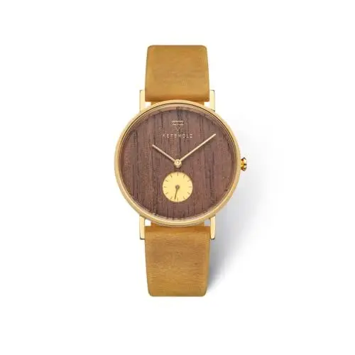Produktbild: Kerbholz - Holzuhr Damen - Frida - leichte analoge Quartz Damenuhr mit Ziffernblatt aus Holz - Armbanduhr mit echtem Lederarmband - kleine Uhr für Frauen aus Naturholz, Ø 35mm (Walnuss Senffarben)