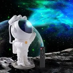 Produktbild: KEWYA Astronaut Projektion Lampe,Space Warrior Projektor,Schlafzimmer Starry Galaxy Nachtlicht mit Timer und Fernbedienung,360° einstellbar,Raumdekoration,Weihnachten,Geburtstag,Party Geburtstag