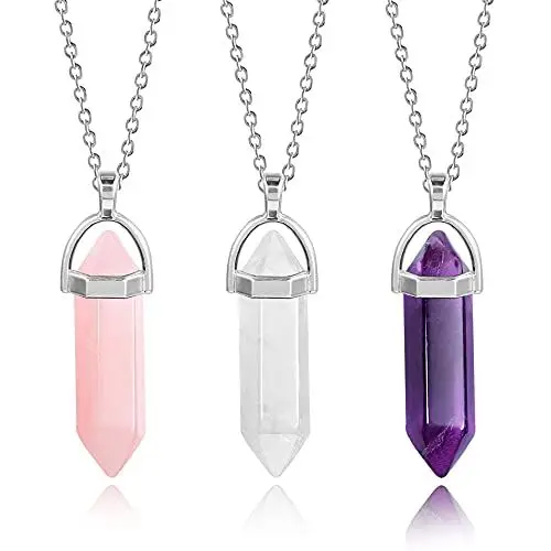 Produktbild: KISSPAT 3Stück Sechseckige Kristall-Anhänger mit Ketten, Heilstein Punkt Anhänger Halskette spitze Quarz-Steine in der Form eines Geschosses (Klarer Quarz+Rosenquarz+Amethyst)