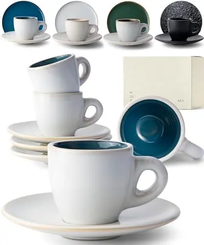 Produktbild: KIVY Espressotassen Set (4 x 75ml) - Handgefertigt aus dickwandigem Steingut Tasse - Espresso Tassen Set mit Untertasse - Espressotassen dickwandig italienisch - Espressotasse Blau Beige - Mokkatassen