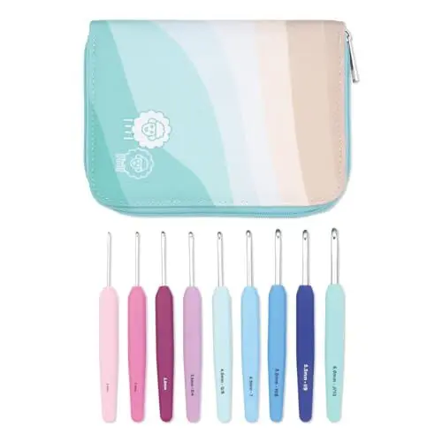 Produktbild: KnitPro Waves Häkelnadel-Set – 9-Haken-Deluxe-Geschenkset, Größen 2 – 6 mm, ergonomische weiche Griffe, weicher Gummigriff für arthritische Hände, leichte und bequeme Häkelnadeln zum Stricken