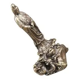 Produktbild: KONTONTY Retro Kwan Yin Statue Elegantes Tischdekor für Home Office Vintage Buddha Figur aus Messing Dekoration für Wohnzimmer und Schreibtisch Stilvolle Retro Deko für Sammler