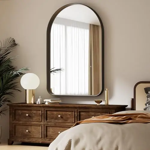 Produktbild: Koonmi Bogen Wandspiegel Schwarz, 60x90 cm Gewölbter Tiefer Rahmen Badezimmerspiegel, Hängender Wandspiegel Spiegel mit Schwarz Gebürstetes Metall Rahmen für Wohnzimmer, Schlafzimmer, Eingang
