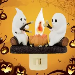 Produktbild: KUWUNG Ghost Campfire Nightlight, Halloween Ghosts Deko Lampe, Halloween Nachtlicht Steckdose, Geister Lagerfeuer Nachtlicht Kinder, Halloween Geister-Nachtlichter