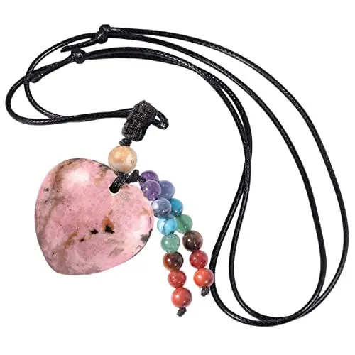 Produktbild: KYEYGWO 7 Chakren Krstall Herz Anhänger für Damen und Herren, Rhodonit Herzform Edelstein Halskette Heilstein Ketten Liebe Amulett Segen Schmuck Glücksbringer