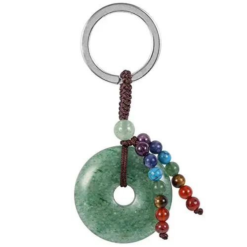 Produktbild: KYEYGWO Grüner Aventurin Kristall Friedensschnalle Schlüsselanhänger für Unisex, 7 Chakra Stein Schlüsselring Deko Runde Taschenanhänger Heilstein Donut Anhänger für Amulett und Glücksbringer